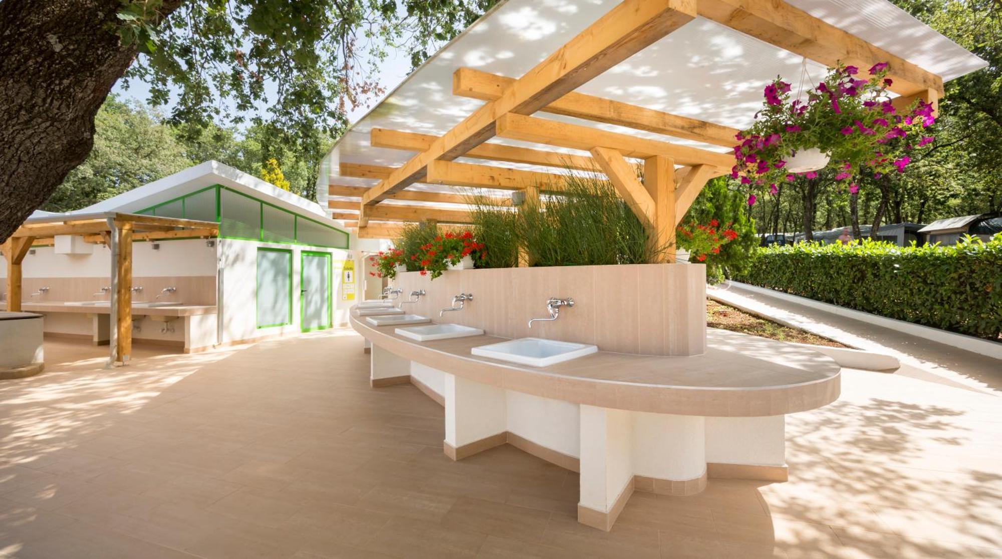 Aminess Planet Camping Maravea Resort - Pitches Novigrad  Bagian luar foto