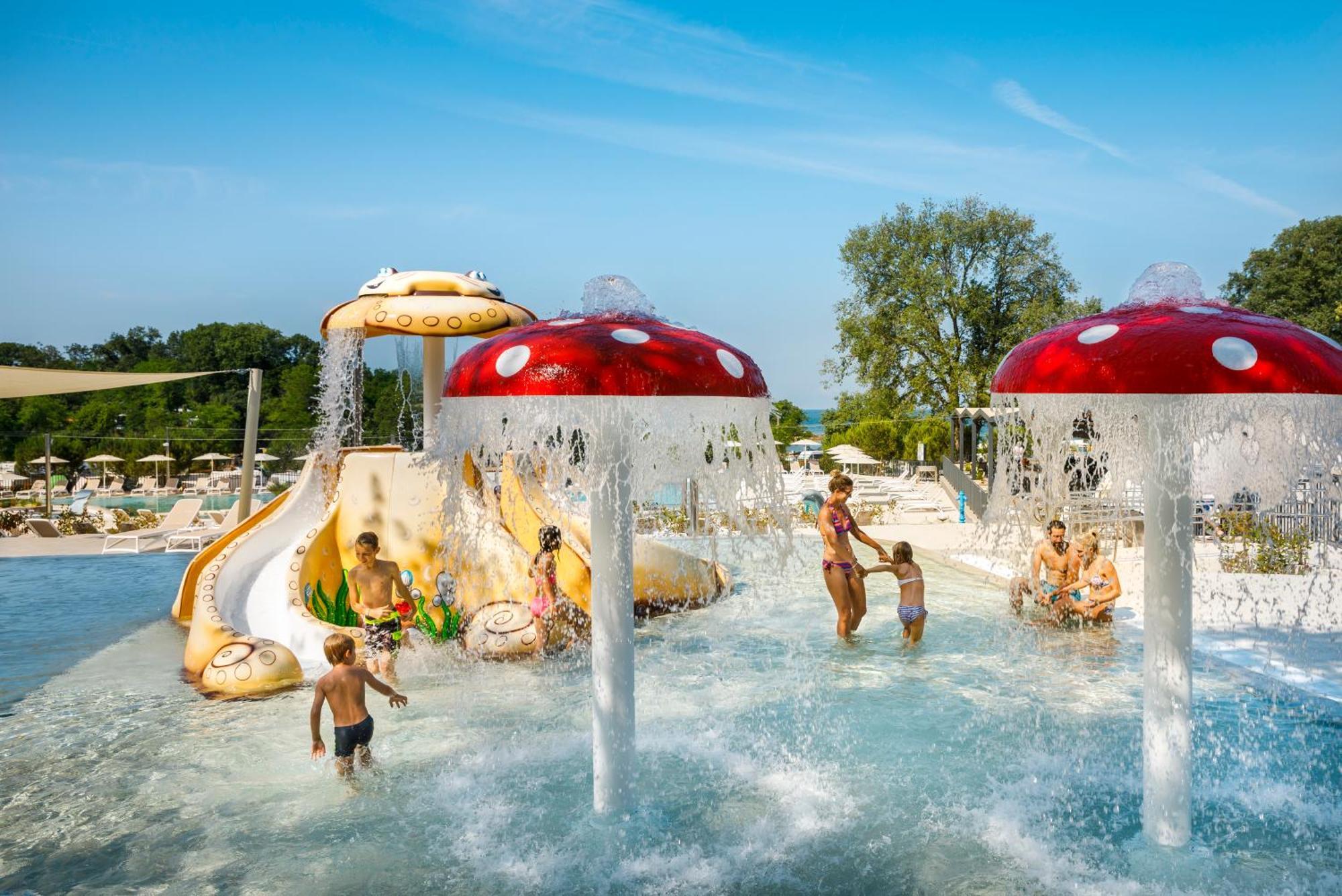 Aminess Planet Camping Maravea Resort - Pitches Novigrad  Bagian luar foto