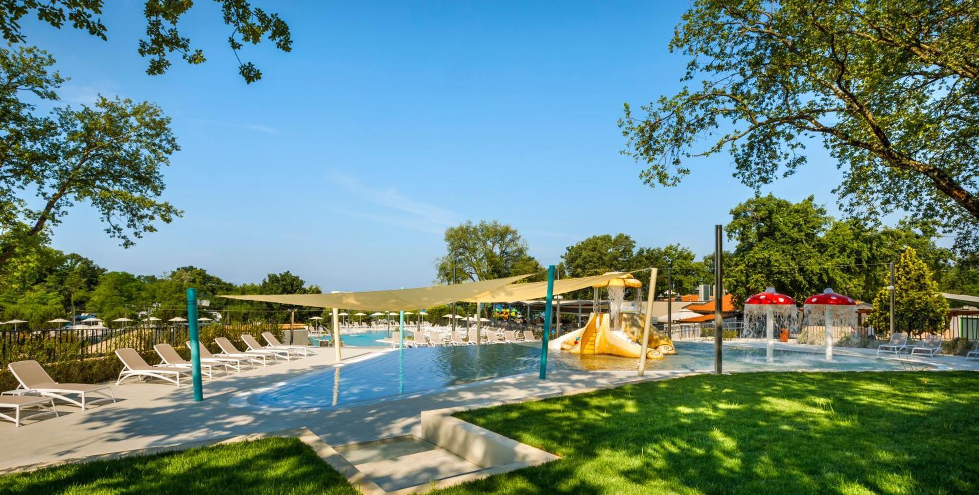 Aminess Planet Camping Maravea Resort - Pitches Novigrad  Bagian luar foto